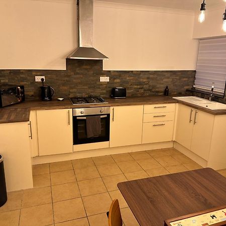 Stylish Miners Cottage, Treorchy, Rhondda Treorky Buitenkant foto